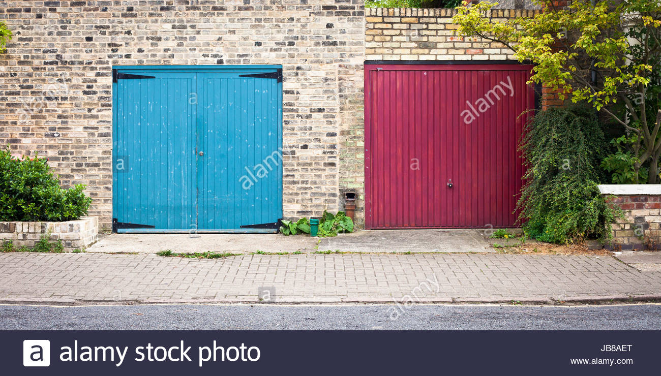Blue Garage Doors Stockfotos Blue Garage Doors Bilder Alamy