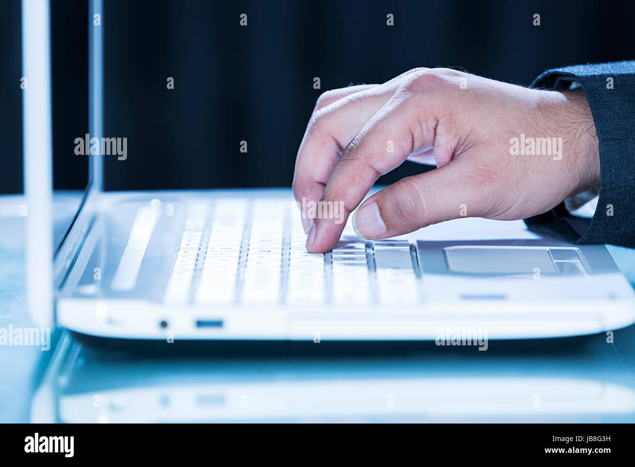 1 Business man Office Laptop Tastatur Teil Stockfoto