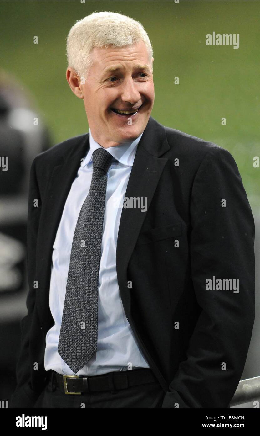 NIGEL WORTHINGTON Nordirland MANAGER Nord MANAGER AVIVA STADIUM DUBLIN Irland Irland 9. Februar 2011 Stockfoto