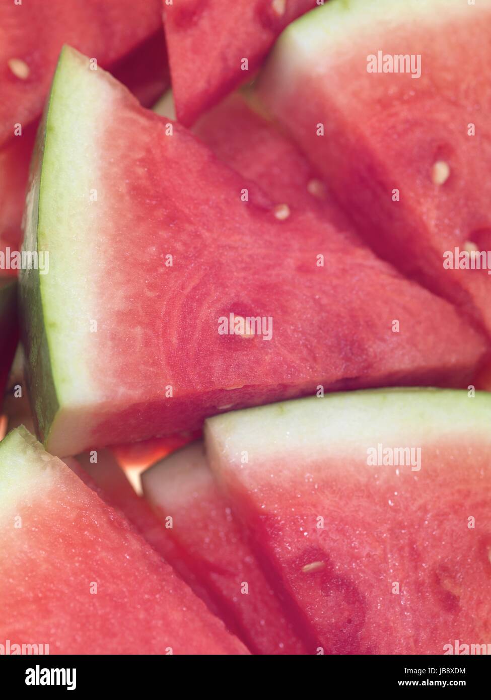 Wassermelone-Scheiben auf dem weißen Hintergrund isoliert Stockfoto