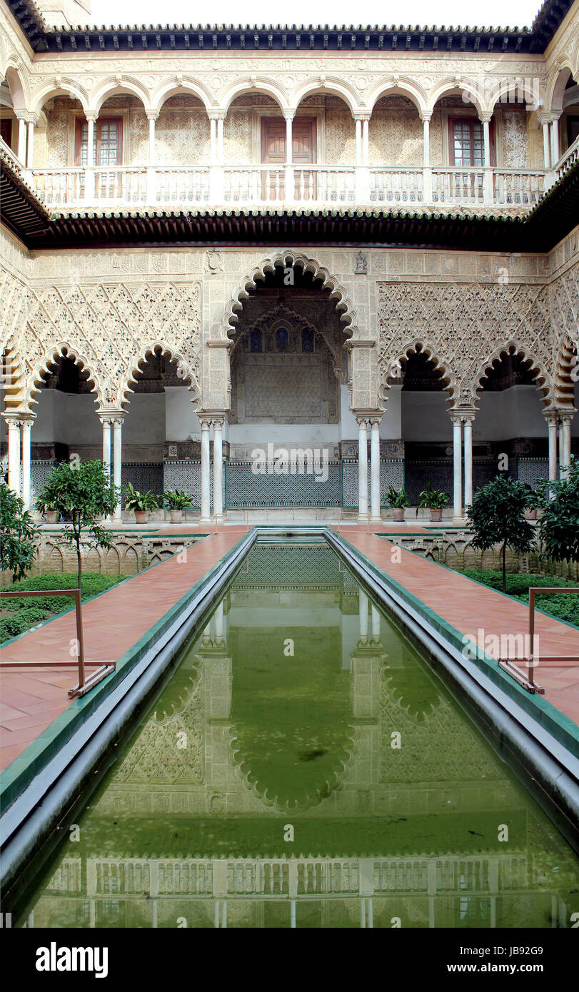 Wasserspiel im Real Alcazar maurischen Palast in Sevilla, Spanien Stockfoto