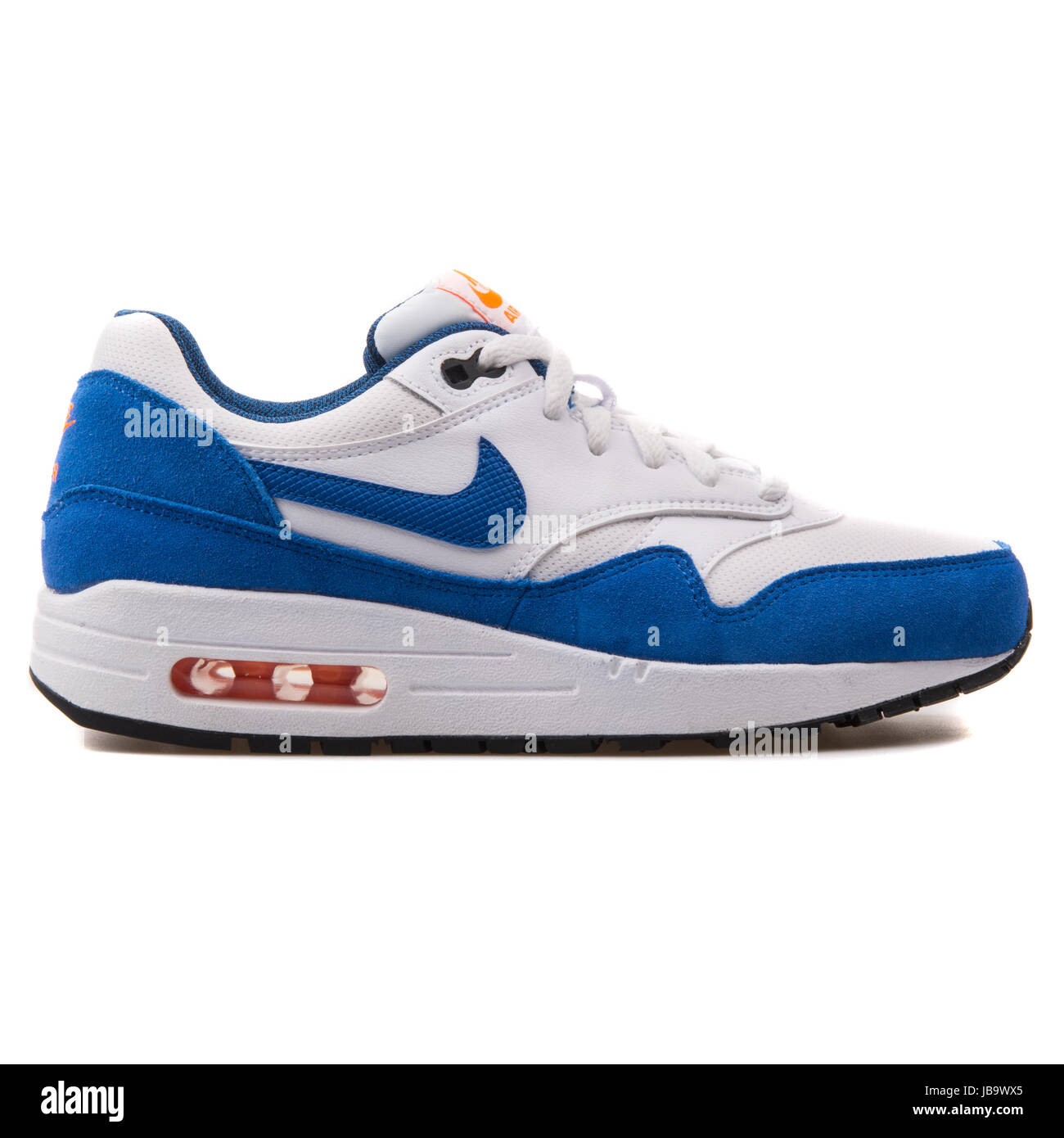 Nike Air Max 1 (GS) weiß und blau Jünglings Laufschuhe - 555766-120  Stockfotografie - Alamy