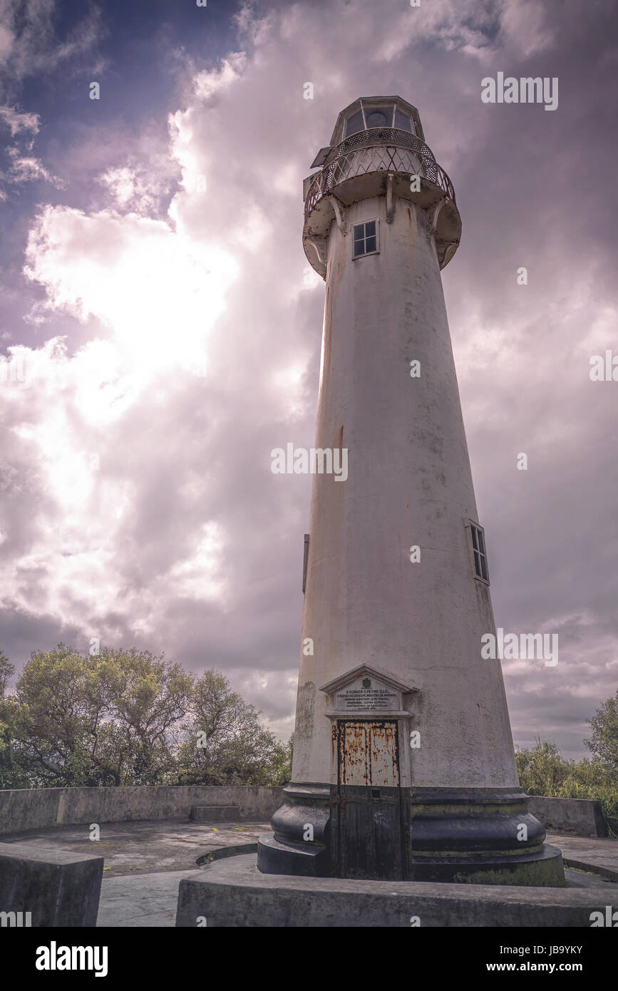 Ilha Do Mel, Parana, Brasilien - 3. Juni 2017: Die Honiginsel Leuchtturm. Stockfoto