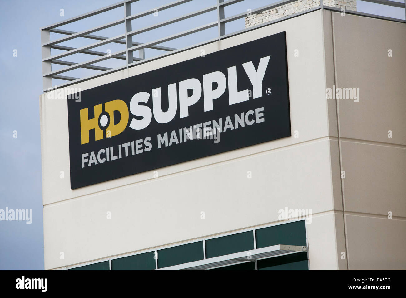 Ein Logo Zeichen außerhalb einer Einrichtung von HD Supply, Inc. in Houston, Texas, am 28. Mai 2017 besetzt. Stockfoto