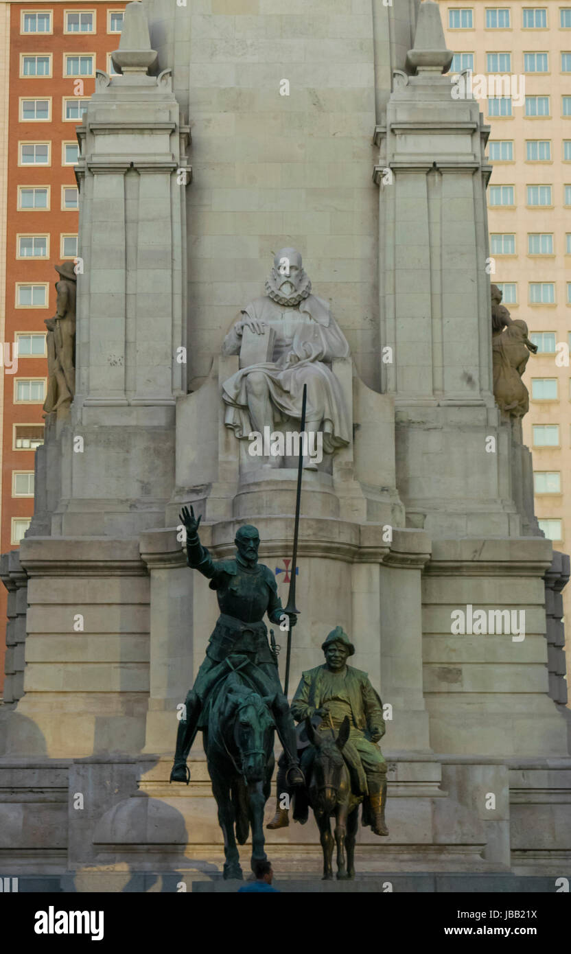 Miguel de Cervantes Saavedra Statue mit Don Quijote und Sancho Panza; Madrid, Spanien Stockfoto