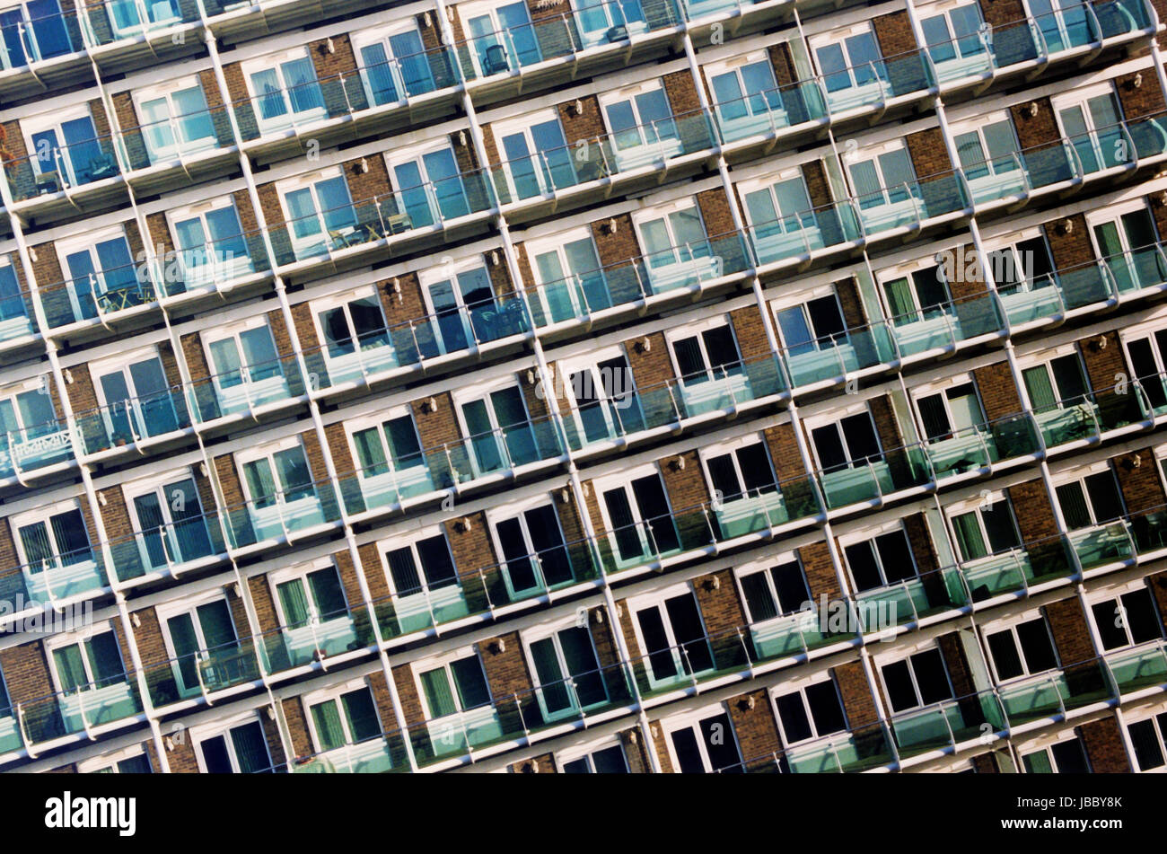Ansicht der Wohnungen und Balkonen Vereinigtes Königreich Stockfoto