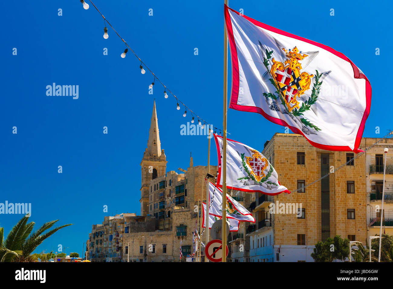 Dekorierte Straße in alte Stadt von Valletta, Malta Stockfoto