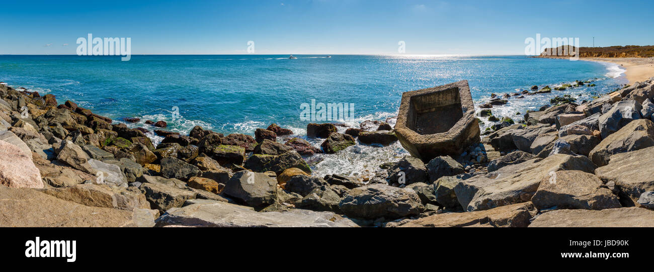 Panoramablick von Montauk Point State Park Strand und den Atlantischen Ozean. Long Island, New York State Stockfoto