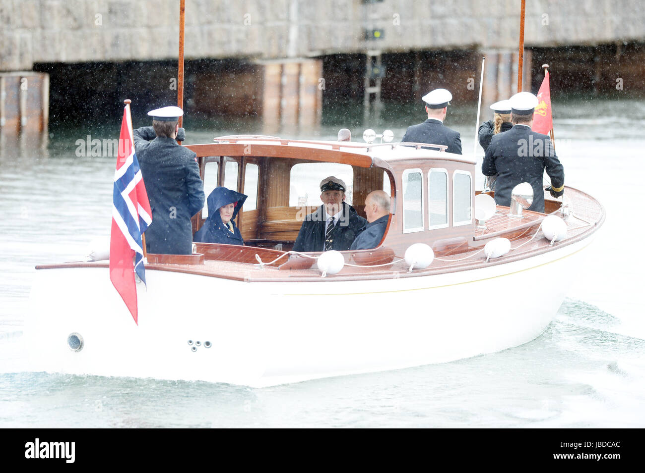 Mittagessen zum norwegischen König Harald v. und Königin Sonja 80. Geburtstag auf der Königlichen Yacht Norge Honnørbrygga Dock, Oslo, Norwegen mit feiern: König Harald v., Königin Sonja Where: Oslo, Vereinigtes Königreich bei: 10. Mai 2017 Credit: WENN.com Stockfoto