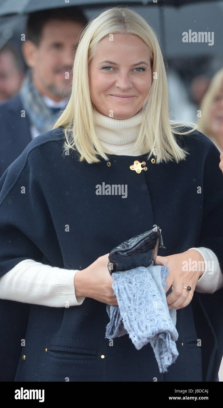 Mittagessen zum norwegischen König Harald v. und Königin Sonja 80. Geburtstag auf der Königlichen Yacht Norge Honnørbrygga Dock, Oslo, Norwegen mit feiern: Kronprinzessin Mette - Marit von Norwegen wo: Oslo, Vereinigtes Königreich bei: 10. Mai 2017 Credit: WENN.com Stockfoto