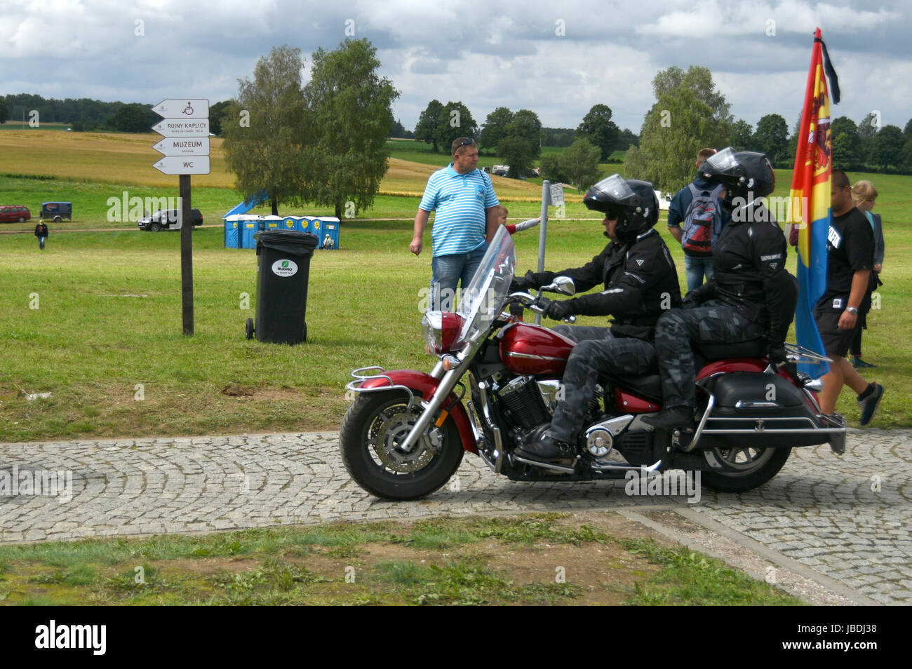 Reiter auf ihren Pferden aus Stahl. Harley-Davidson Motorcycle Club. Stockfoto