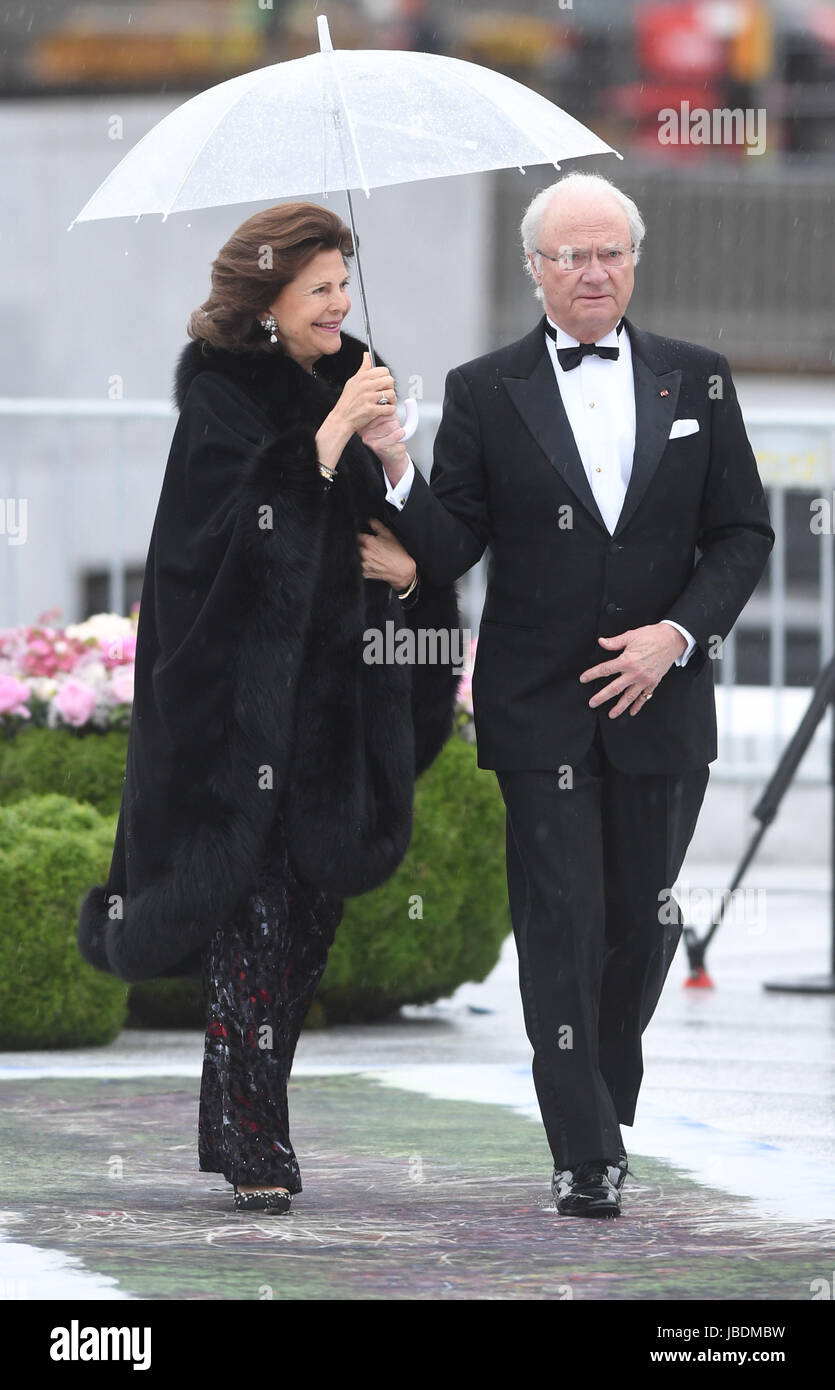 König Harald und Königin Sonja 80. Geburtstag Gala Bankett am Opernhaus - Ankünfte mit: Königin Silvia von Schweden, König Carl XVI. Gustaf von Schweden wo: Oslo, Norwegen bei: 10. Mai 2017 Credit: WENN.com Stockfoto