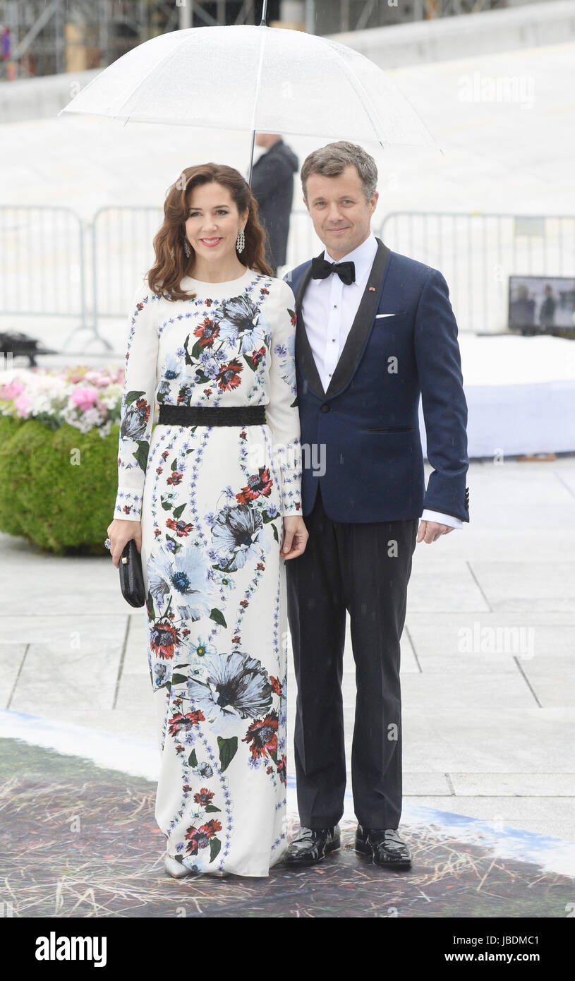 König Harald und Königin Sonja 80. Geburtstag Gala Bankett am Opernhaus - Ankünfte mit: Prinz Frederik von Dänemark, Prinzessin Mary von Dänemark wo: Oslo, Norwegen bei: 10. Mai 2017 Credit: WENN.com Stockfoto