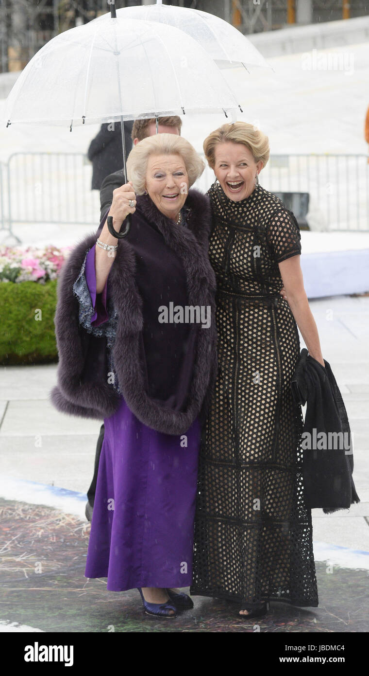 König Harald und Königin Sonja 80. Geburtstag Gala Bankett am Opernhaus - Ankünfte mit: Prinzessin Beatrix der Niederlande, Prinzessin Mabel der Nethe, wo: Oslo, Norwegen bei: 10. Mai 2017 Credit: WENN.com Stockfoto