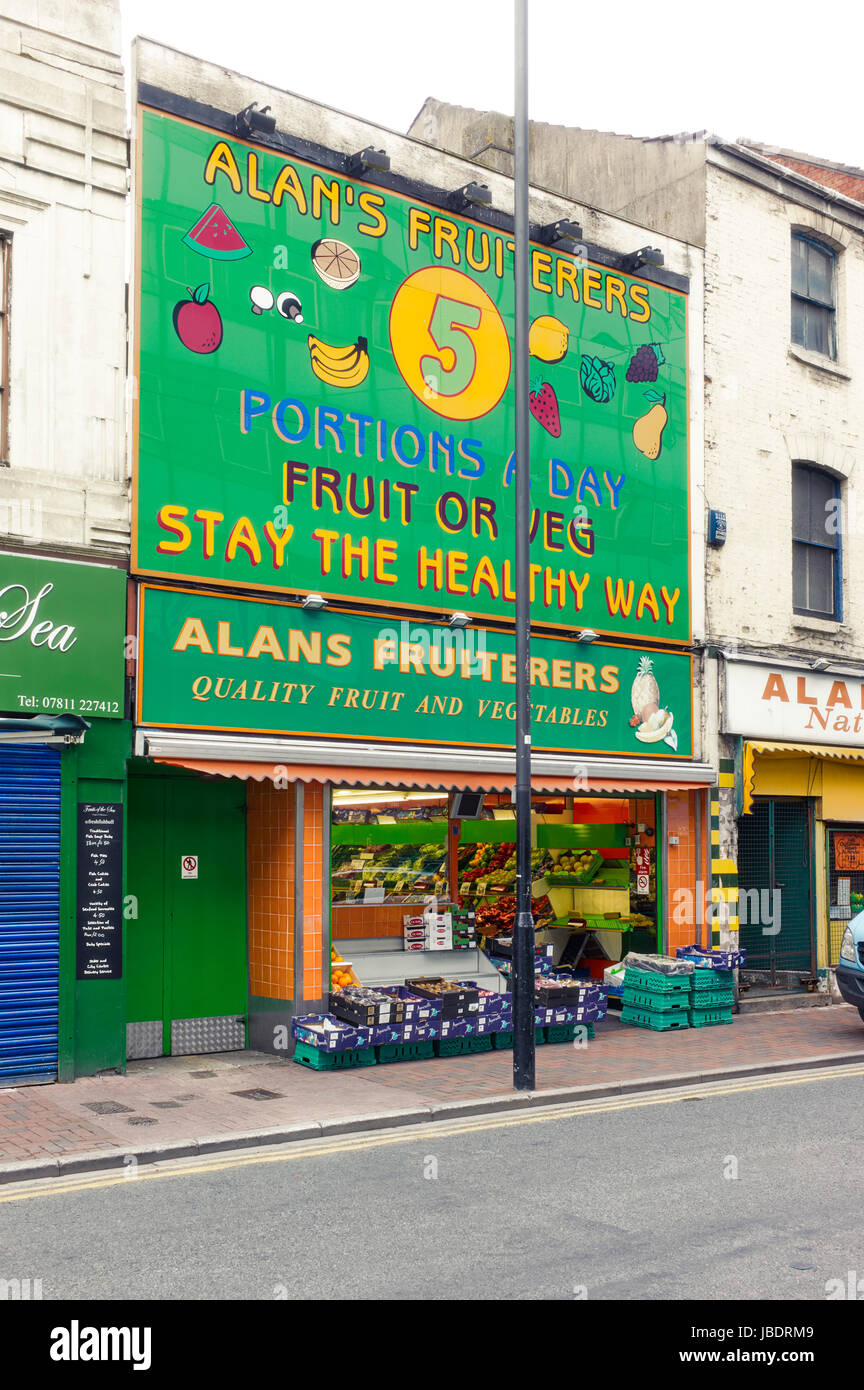 Alans Fruiterers im Rumpf Stockfoto