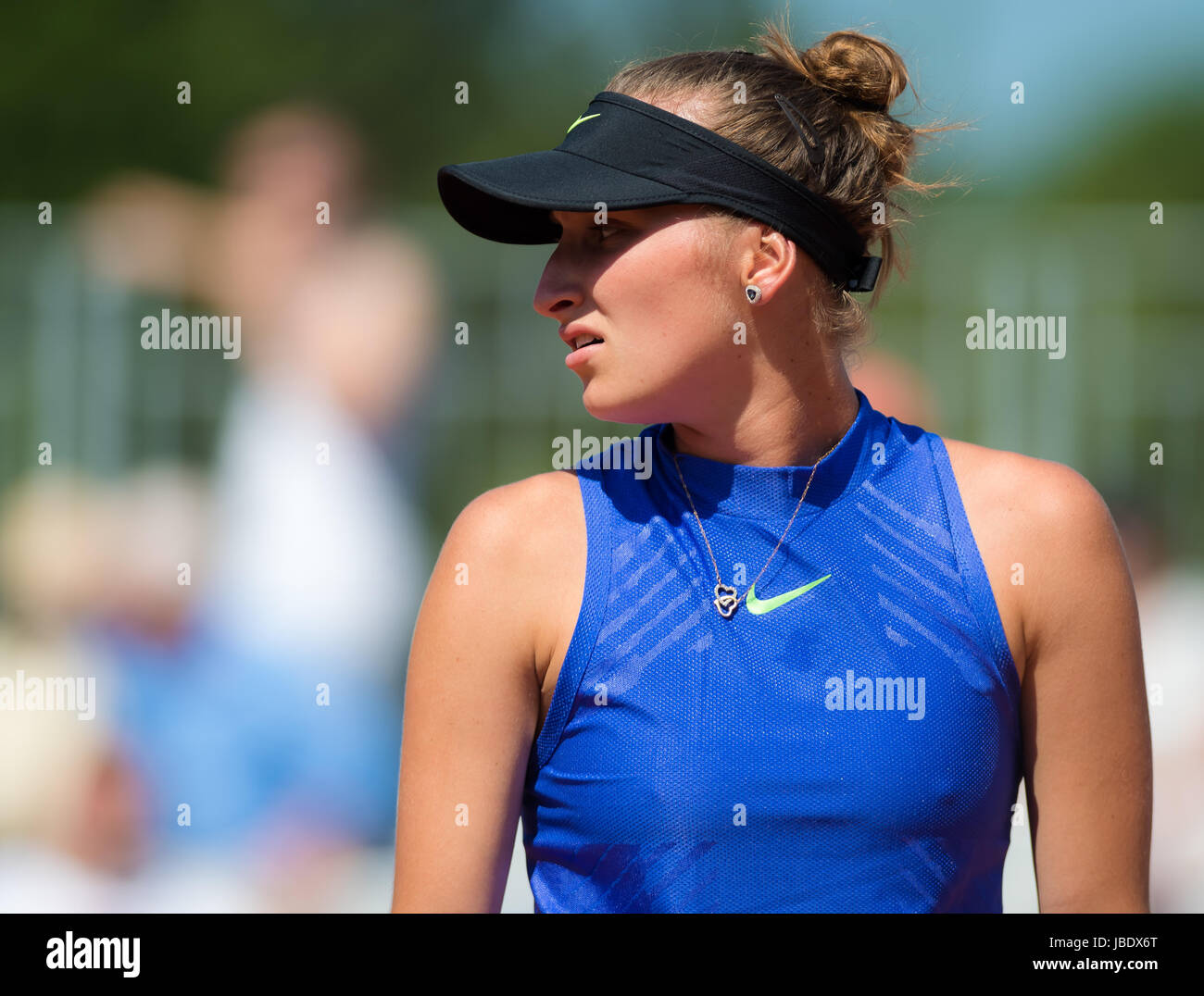 PARIS, Frankreich - Juni 1: Marketa Vondrousova auf 2017 Roland Garros Grand-Slam-Tennis-Turnier Stockfoto