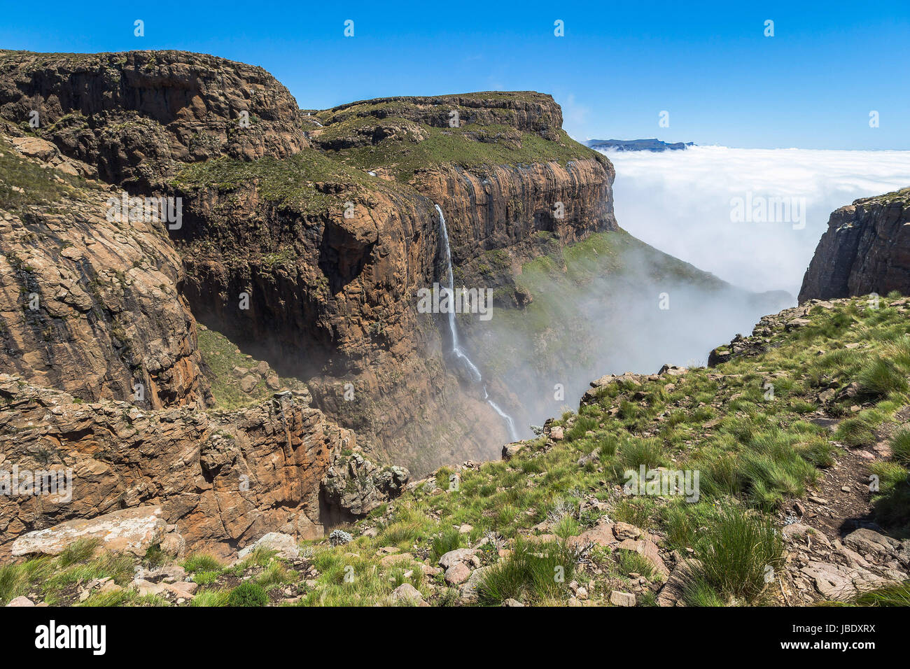 Wasserfall an der Spitze der Sentinel Wandern, Drakensberge in Südafrika Stockfoto