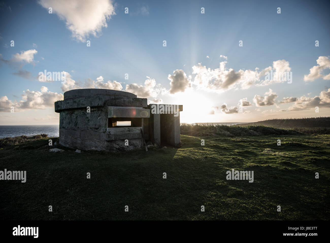 alte Bunker auf der grünen Insel in taiwan Stockfoto