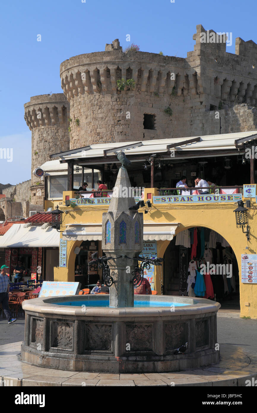 Griechenland, Dodekanes, Rhodos, Hippocratous Square, Brunnen, Stockfoto