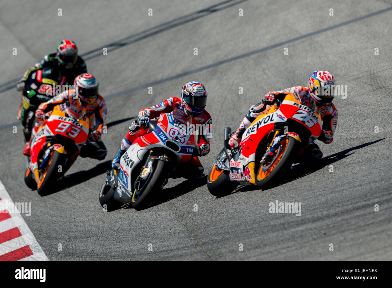 Schaltung von Montmelo, Barcelona, Spanien. 11. Juni 2017. #26 Dani Pedrosa (Spanisch) Repsol Honda Team Honda #4 Andrea Dovizioso (Italienisch) Ducati Team Ducati #93 Marc Marquez (Spanisch) Repsol Honda Team Honda #94 Jonas Folger (Deutsch) Monster Yamaha Tech 3 Yamaha während eines Rennens Gran Premi Monster Energy de Catalunya, Schaltung von Montmelo. Sonntag, 11. Juni 2017. Bildnachweis: Gtres Información Más lokalen auf line,S.L./Alamy Live News Stockfoto