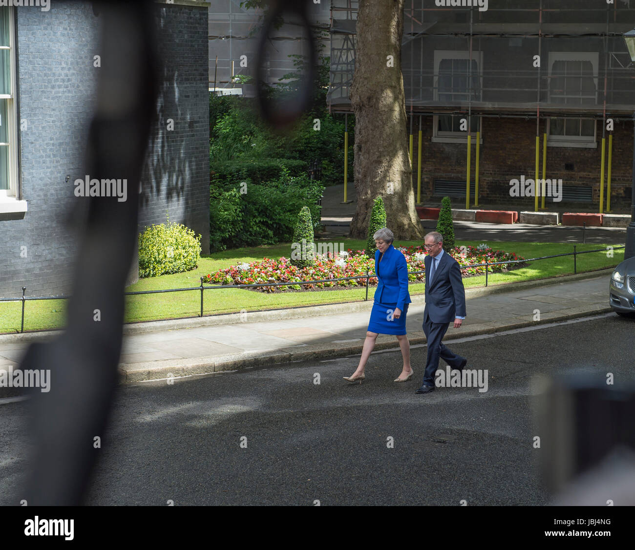 Downing Street, London, UK. 9. Juni 2017. PM Theresa May kündigt die Bildung einer Regierung mit Hilfe der DUP Stockfoto