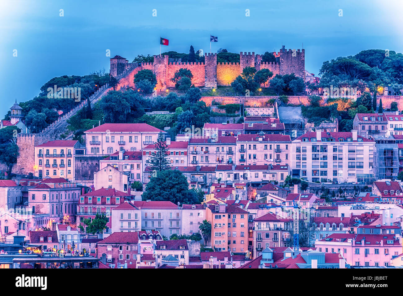 Lissabon, Portugal: Antenne anzeigen, der Altstadt und Sao Jorge Castle, Castelo de Sao Jorge Stockfoto