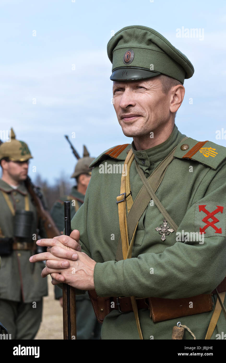 Historisches Fest des ersten Weltkrieges in Moskau, 2. Oktober 2016. Soldaten der russischen Armee. Stockfoto