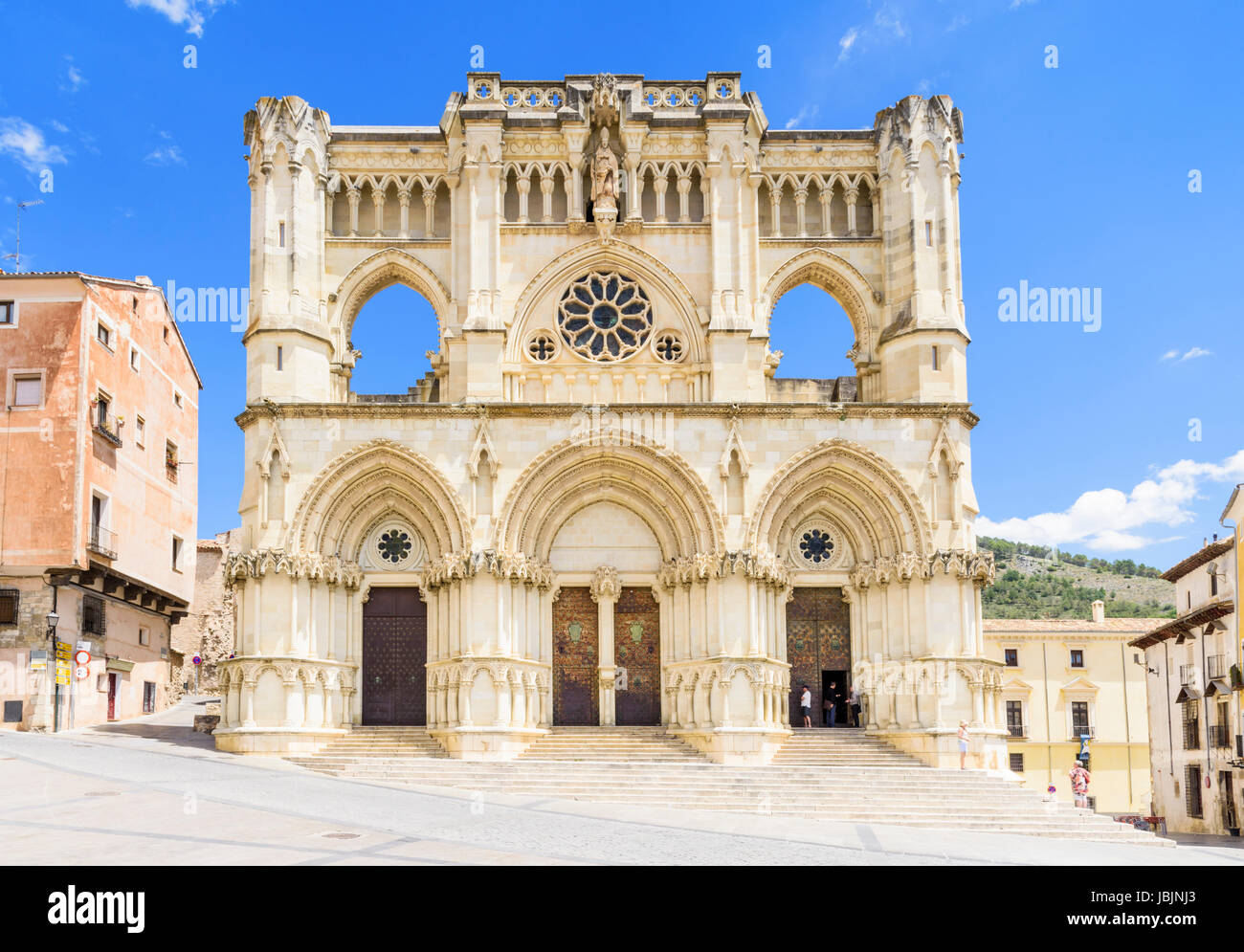 Fassade der Kathedrale von Santa Maria de Gracia, Plaza Mayor, Cuenca, Castilla La Mancha, Spanien Stockfoto