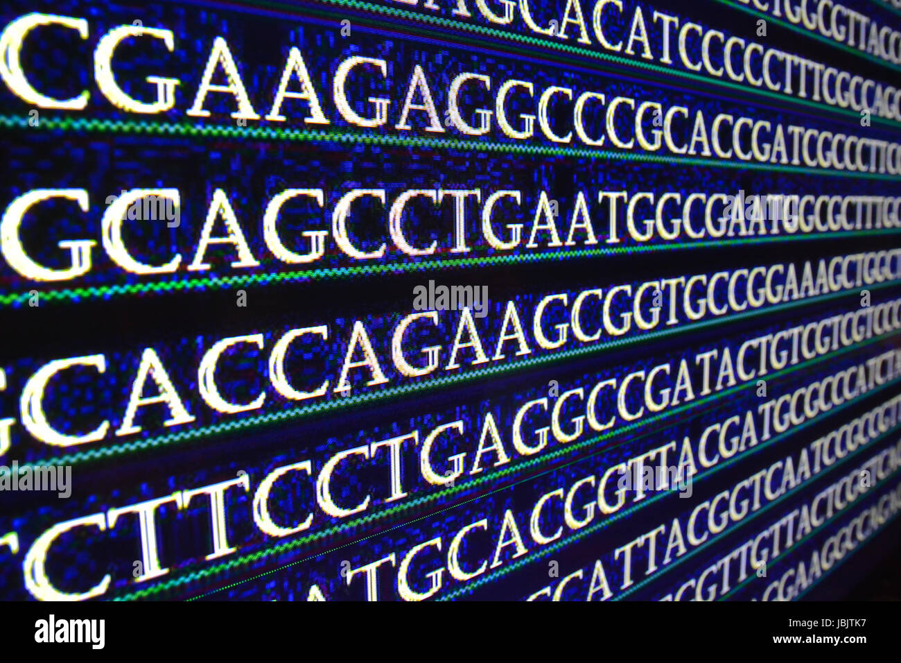 Sequenzierung des Genoms im Labor. Sequenz von Genen in Symbolen des Nukleotids stützt. Stockfoto