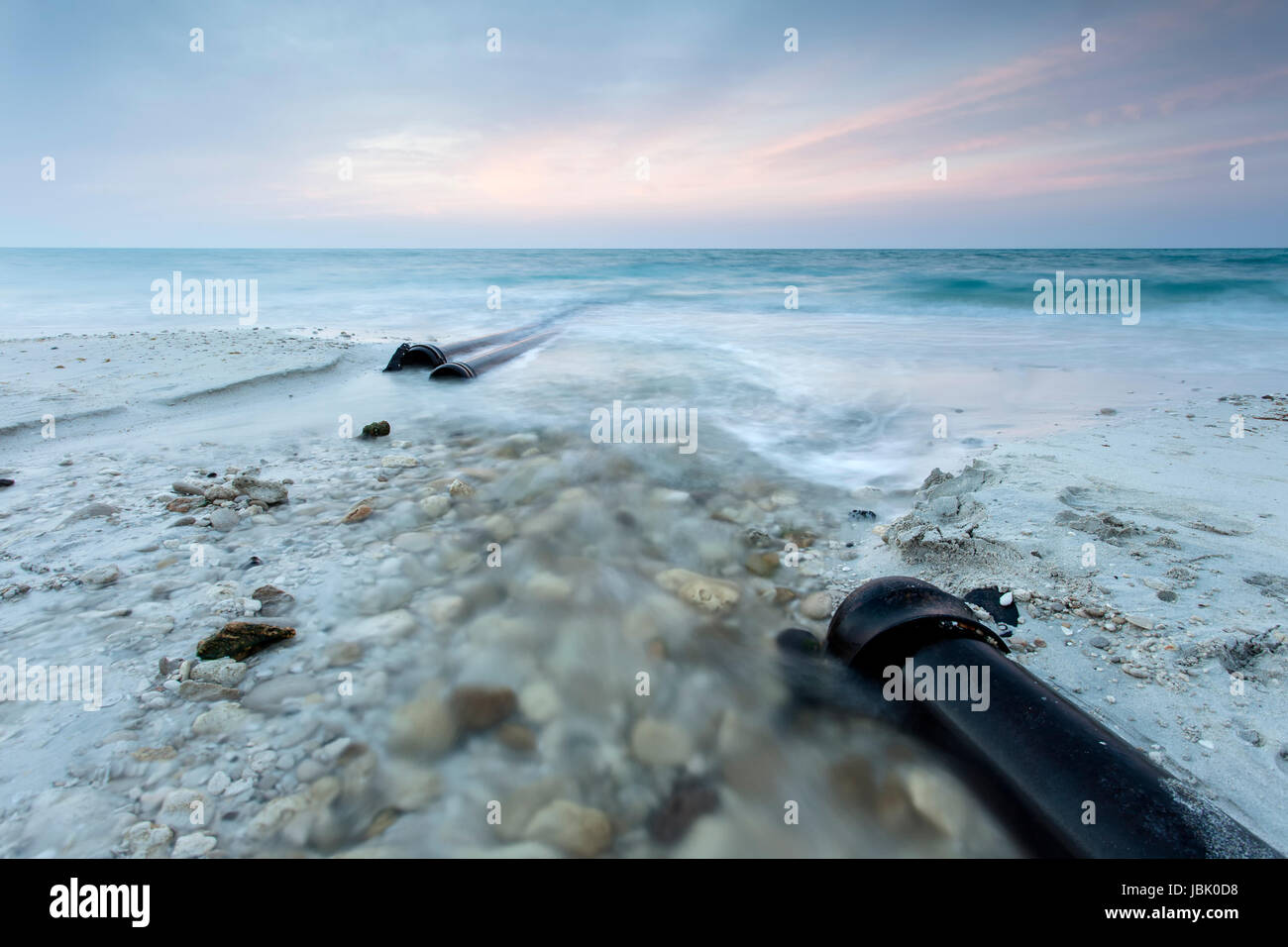 Bewölkte himmel Salzwasser Stockfoto