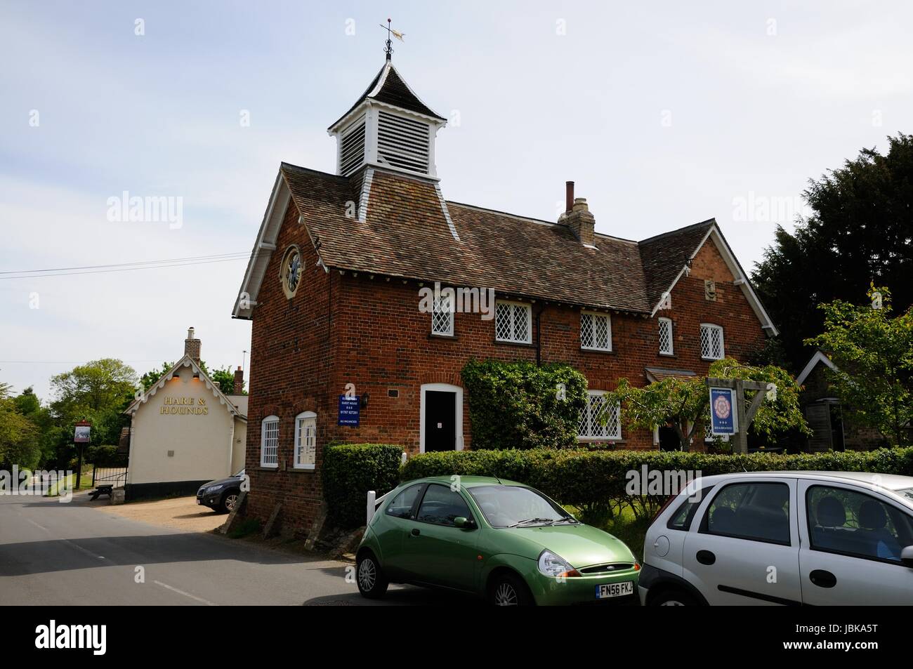 Die Uhr House, Old Warden, Bedfordshire, hat ein Quadrat, Luftschlitzen, Glocke Cote auf dem Dach der Süd-West-Block. Stockfoto