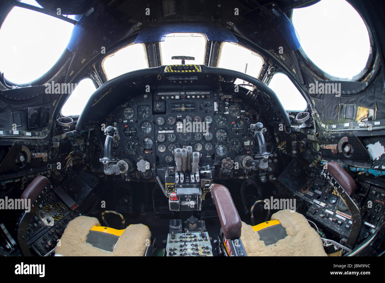 Avro Vulcan Bomber Cockpit Xj823 Stockfoto Bild 144890856