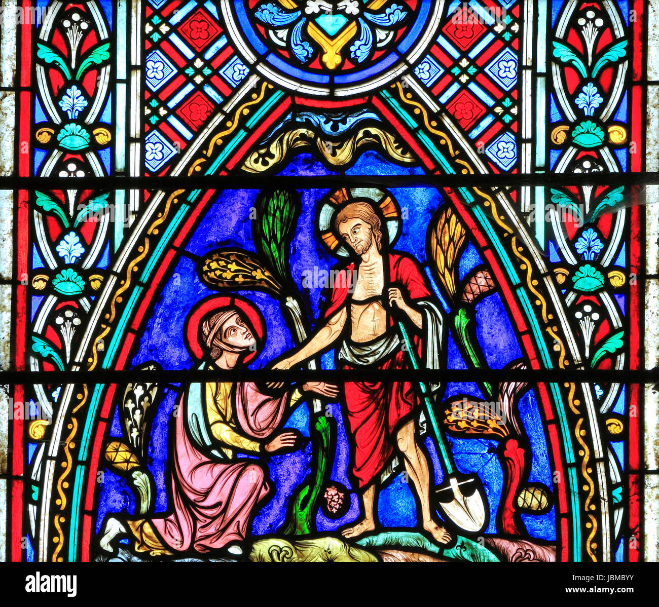 Mary Magdalene Fehler des auferstandenen Christus für Gärtner, Feltwell Kirche, Glasmalereien von Didron von Paris, 1860, Auferstehung Fenster Stockfoto