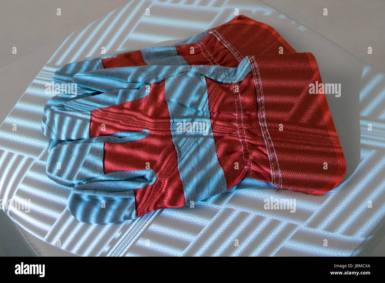 Licht-Struktur 3d Scan Muster Technik und Sicherheit-Handschuh. Stockfoto