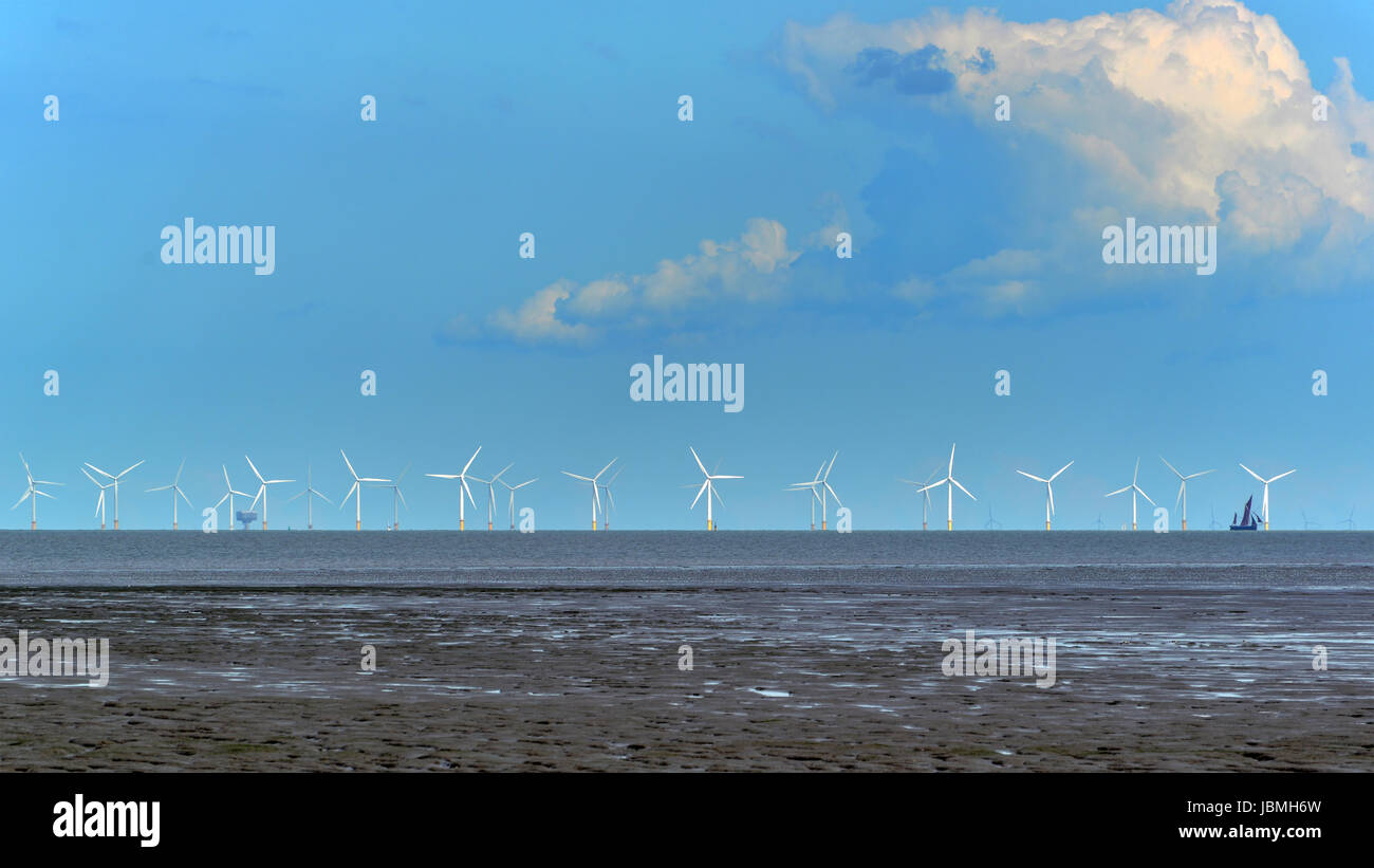 Windpark Gunfleet Sands angesehen von Bradwell-on-Sea, Essex, UK Stockfoto