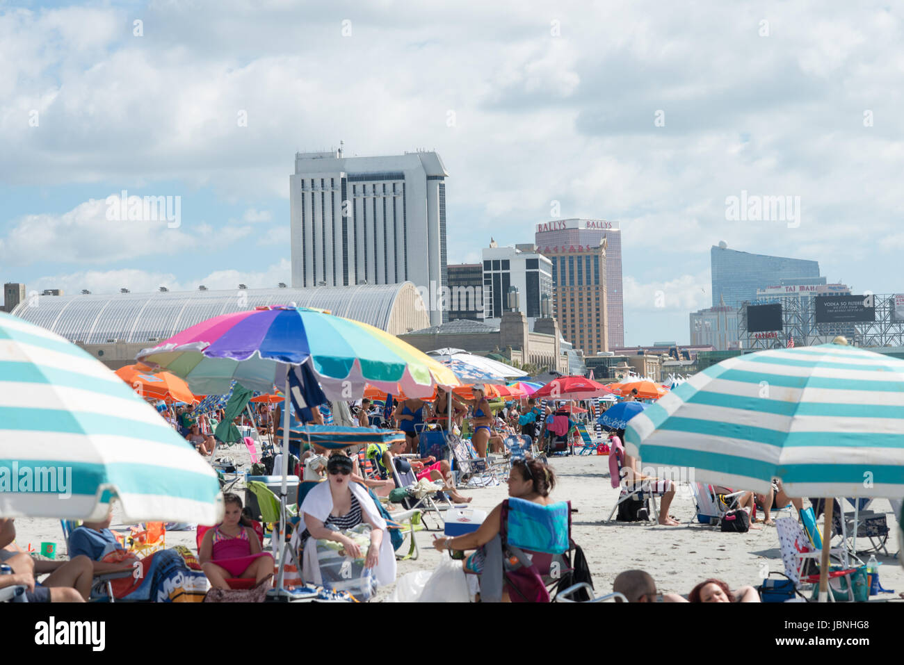 ATLANTIC CITY, NJ - 17. AUGUST: Atlantic City Beach während der jährlichen Atlantic City Airshow am 17. August 2016 Stockfoto