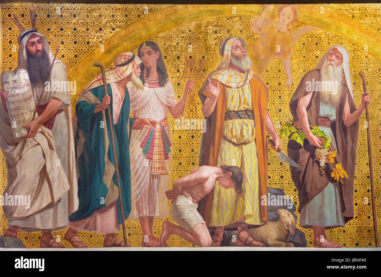 TURIN, Italien - 15. März 2017: Die symbolische Freske des Patriarchen Abraham, Moses, Joseph und Josue in der Kirche Chiesa di San Dalmazzo von Enrico Reffo und Stockfoto