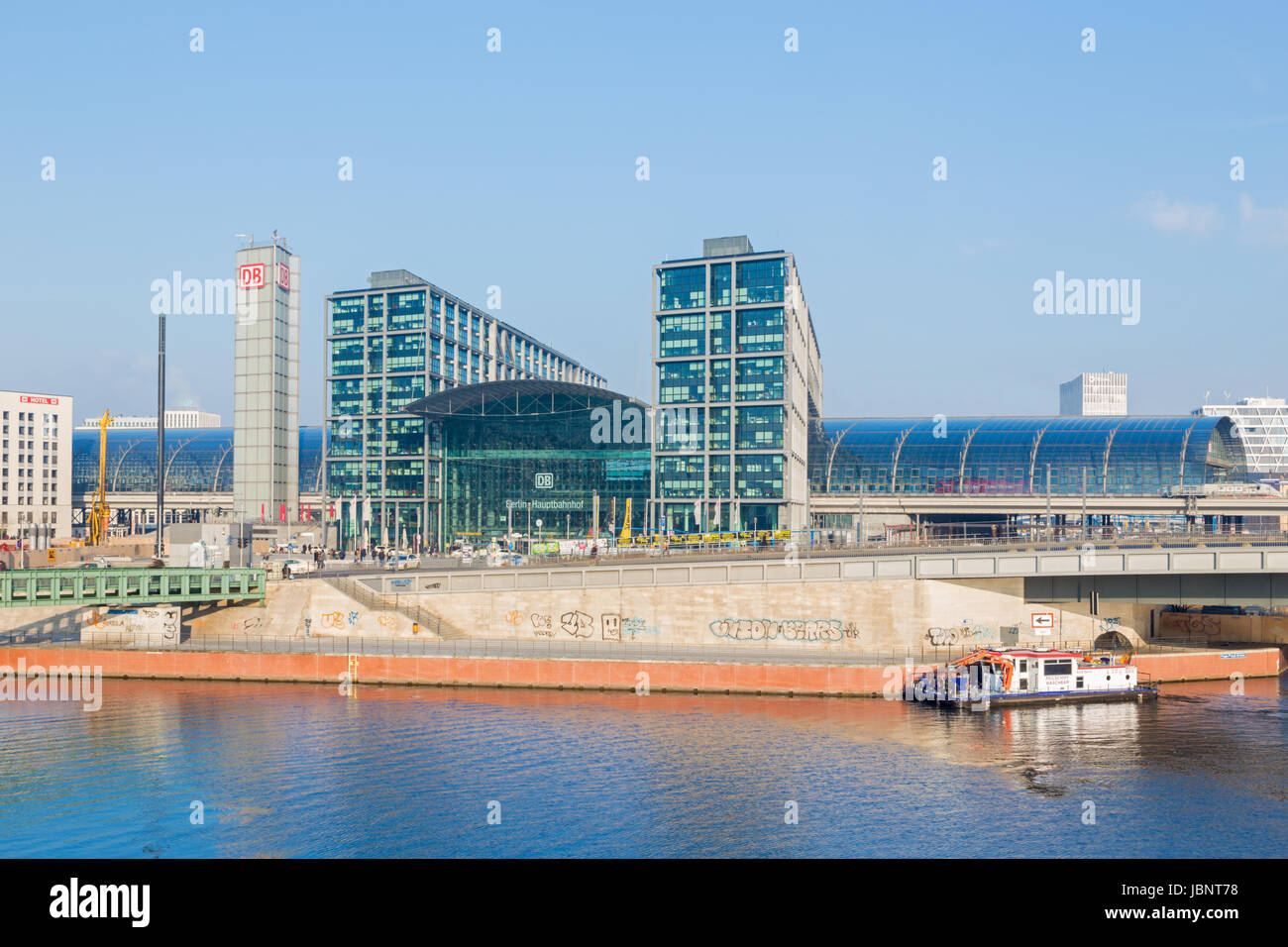 BERLIN, Deutschland, Februar - 13, 2017: Der Hauptbahnhof Bahnhof. Stockfoto