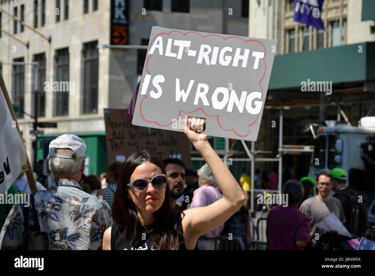 Menschen an einem Schalter zu protestieren, eine Anti-Scharia-Rallye in New York City. Stockfoto