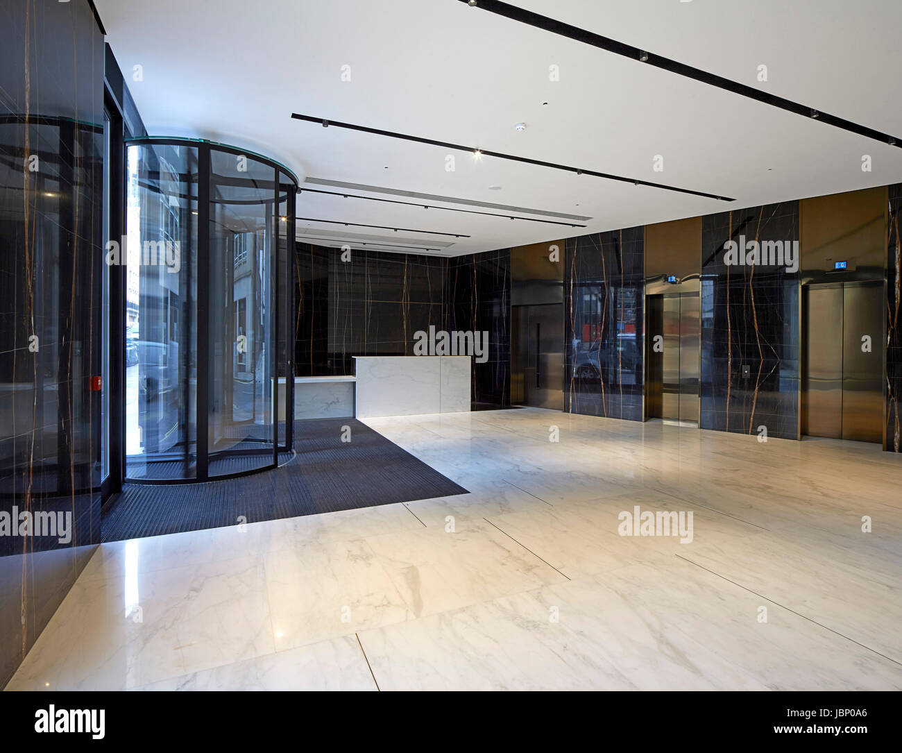 Rezeptionsbereich. 24 Saville Row, London, Großbritannien. Architekt: EPR Architekten Limited, 2017. Stockfoto