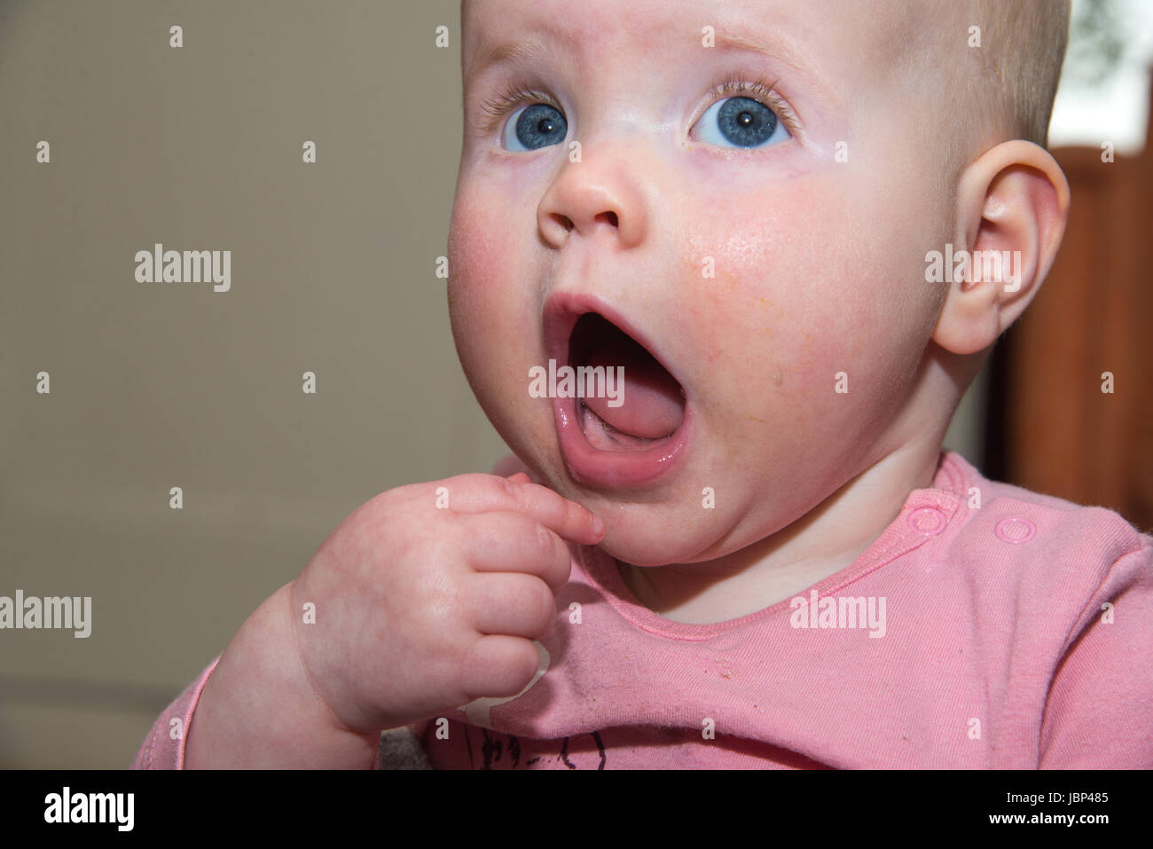 ein Jahr alte kaukasische Mädchen Stockfoto