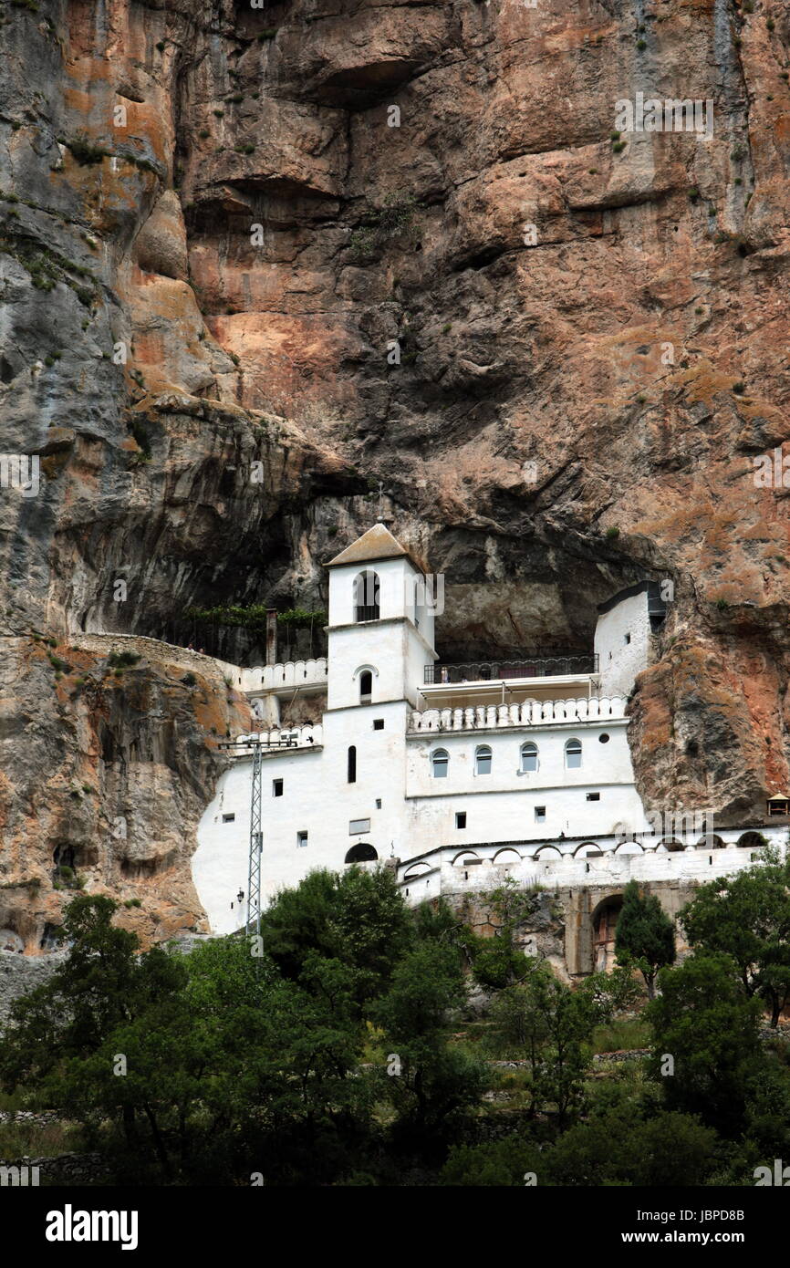 Das Kloster Monastir Ostrog Bei Niksic in Montenegro in Europa Stockfoto