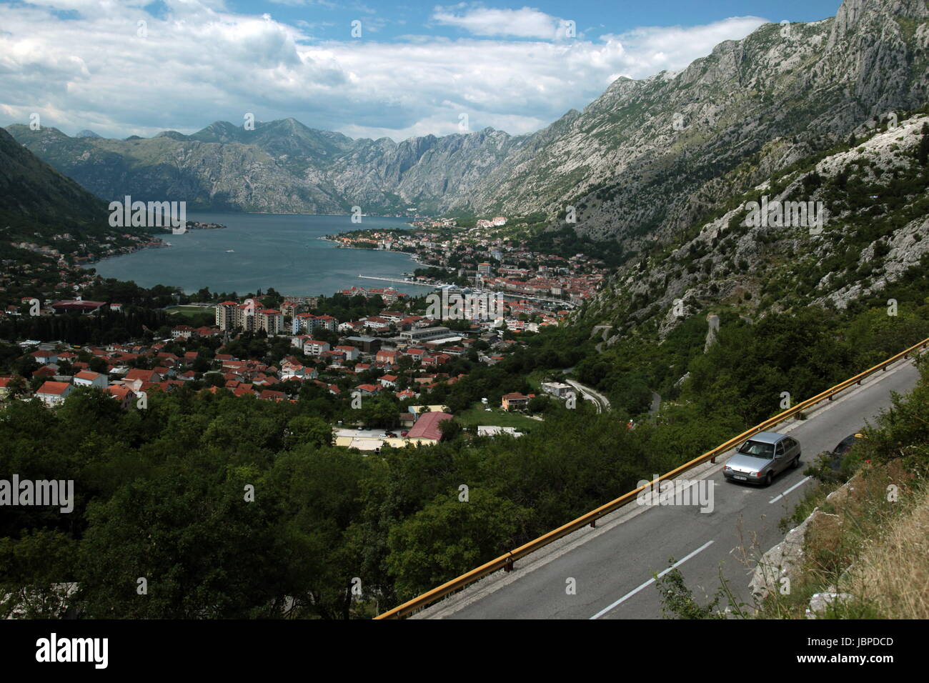 Die Altstadt von Kotor in der inneren Bucht von Kotor in Montenegro Im Balkan bin Mittelmeer in Europa. Stockfoto