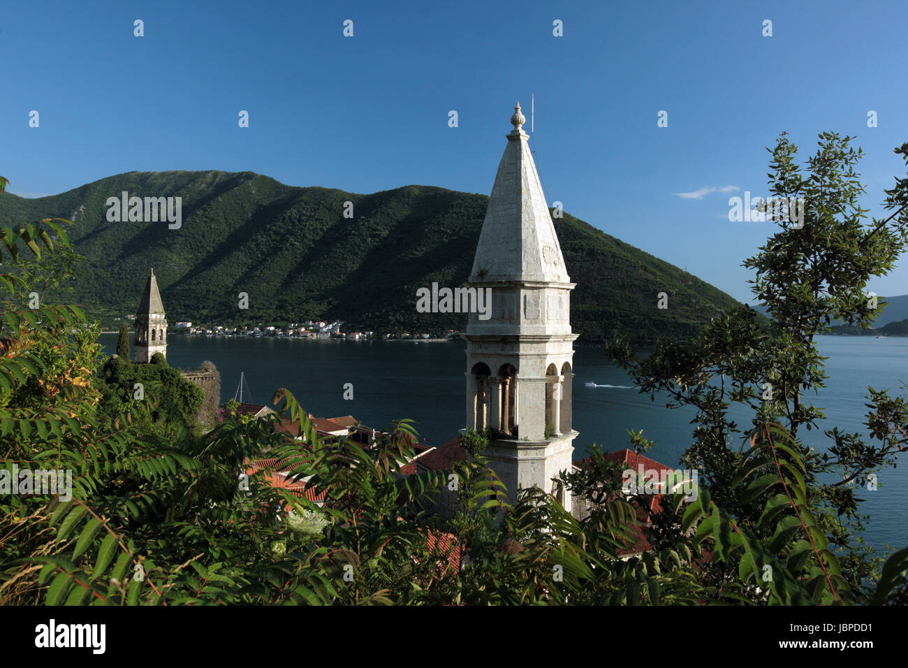 Die Altstadt von Persat in der inneren Bucht von Kotor in Montenegro Im Balkan bin Mittelmeer in Europa. Stockfoto