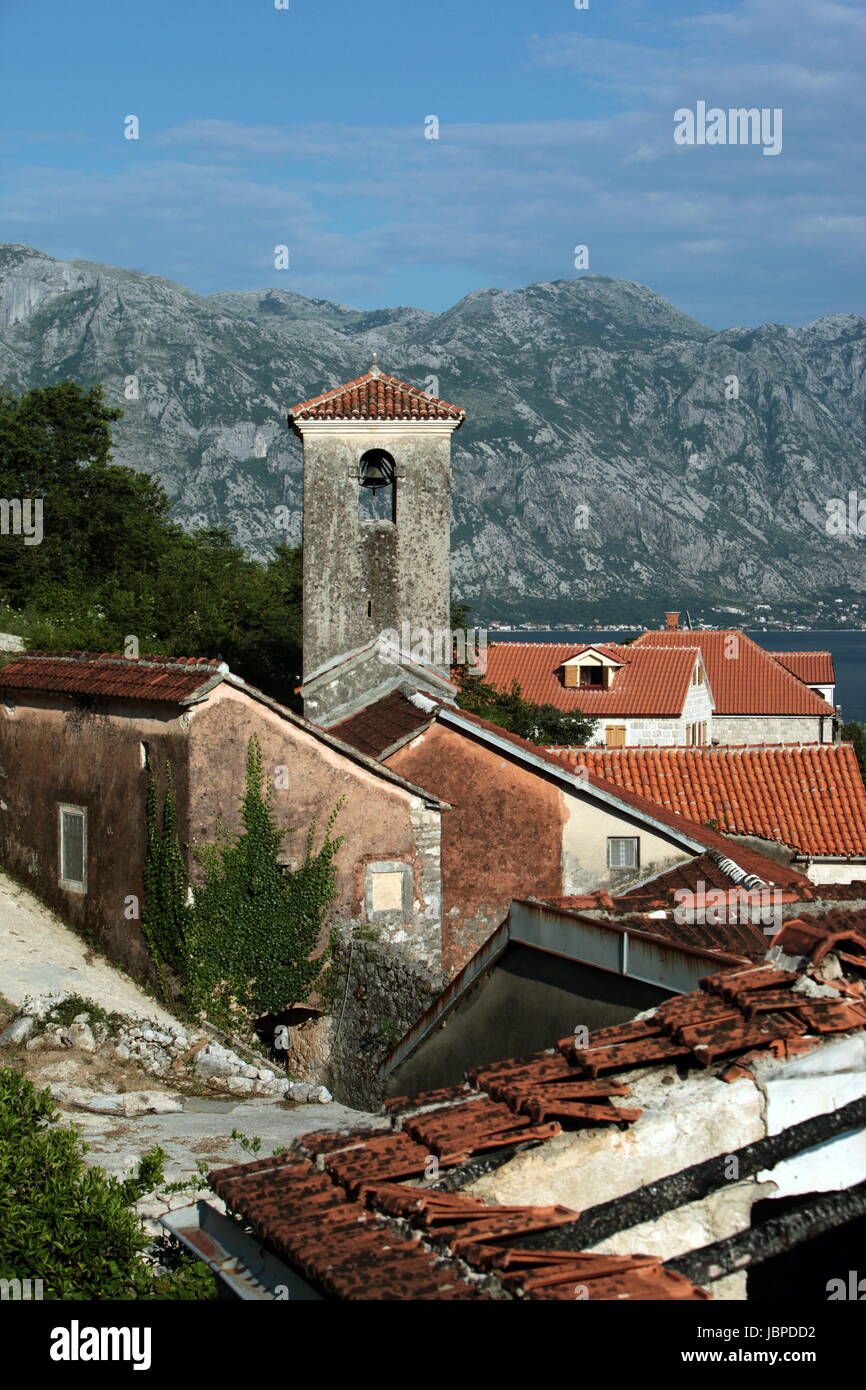 Die Altstadt von Persat in der inneren Bucht von Kotor in Montenegro Im Balkan bin Mittelmeer in Europa. Stockfoto