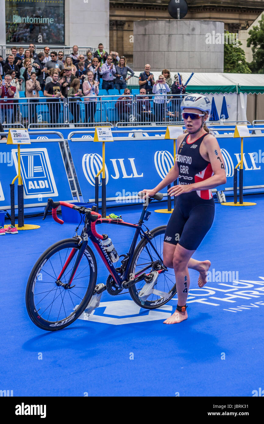 Nicht Stanford britischer Triathlet konkurrieren in der ITU World Triathlon Leeds im Jahr 2017 Stockfoto