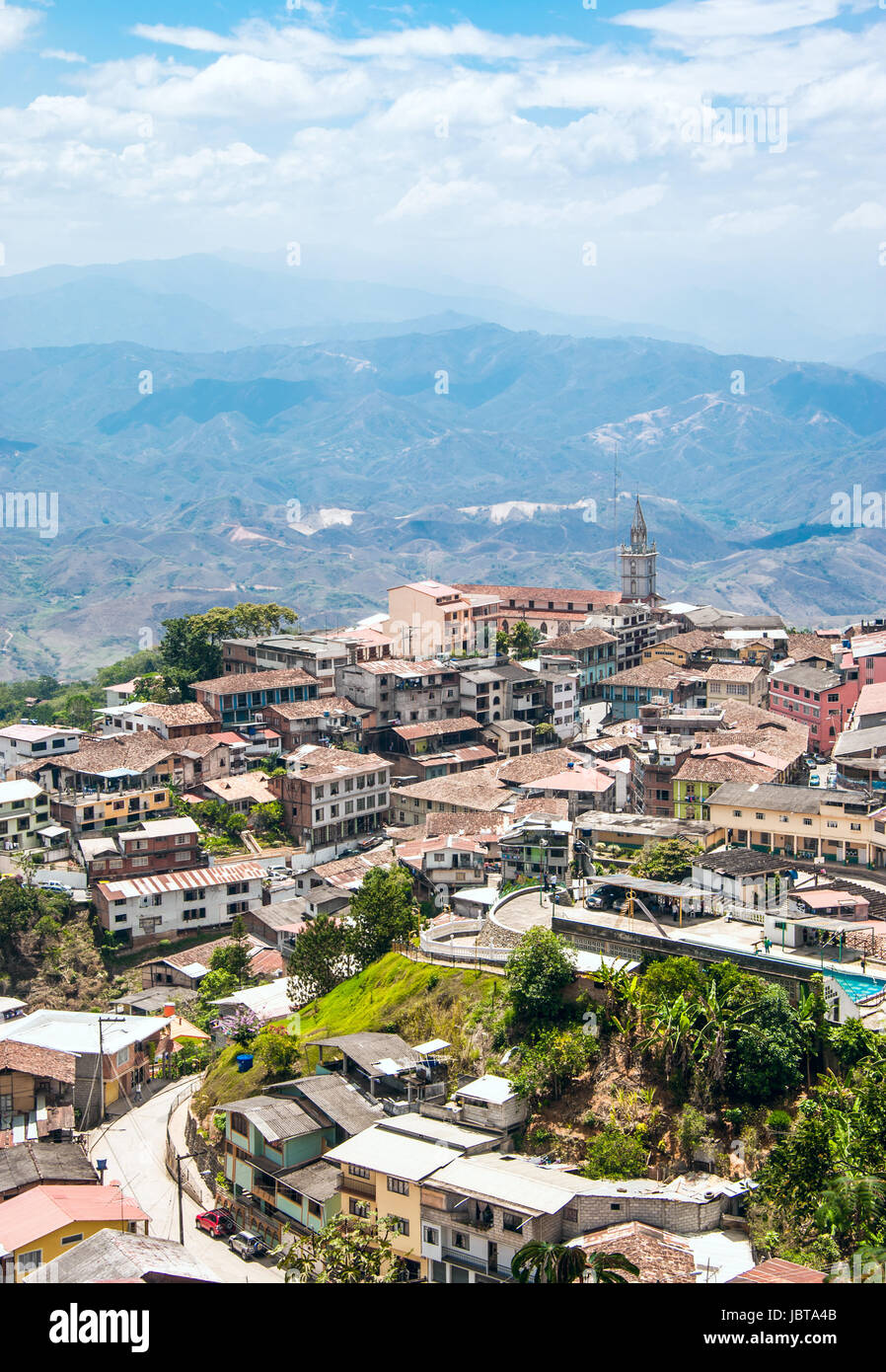 Zaruma - Stadt in den Anden, Ecuador. In der südlichen Provinz von El Oro (Bedeutung "das Gold") im westlichen Bereich der Anden gelegene ist Zaruma eine schöne Hügel-Stadt mit steilen verdrehten Straßen Stockfoto