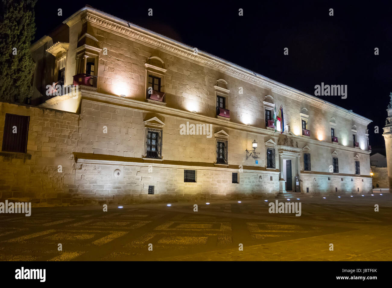 Parador-Hotel in der Nacht in Ubeda, Jaen, Spanien Stockfoto