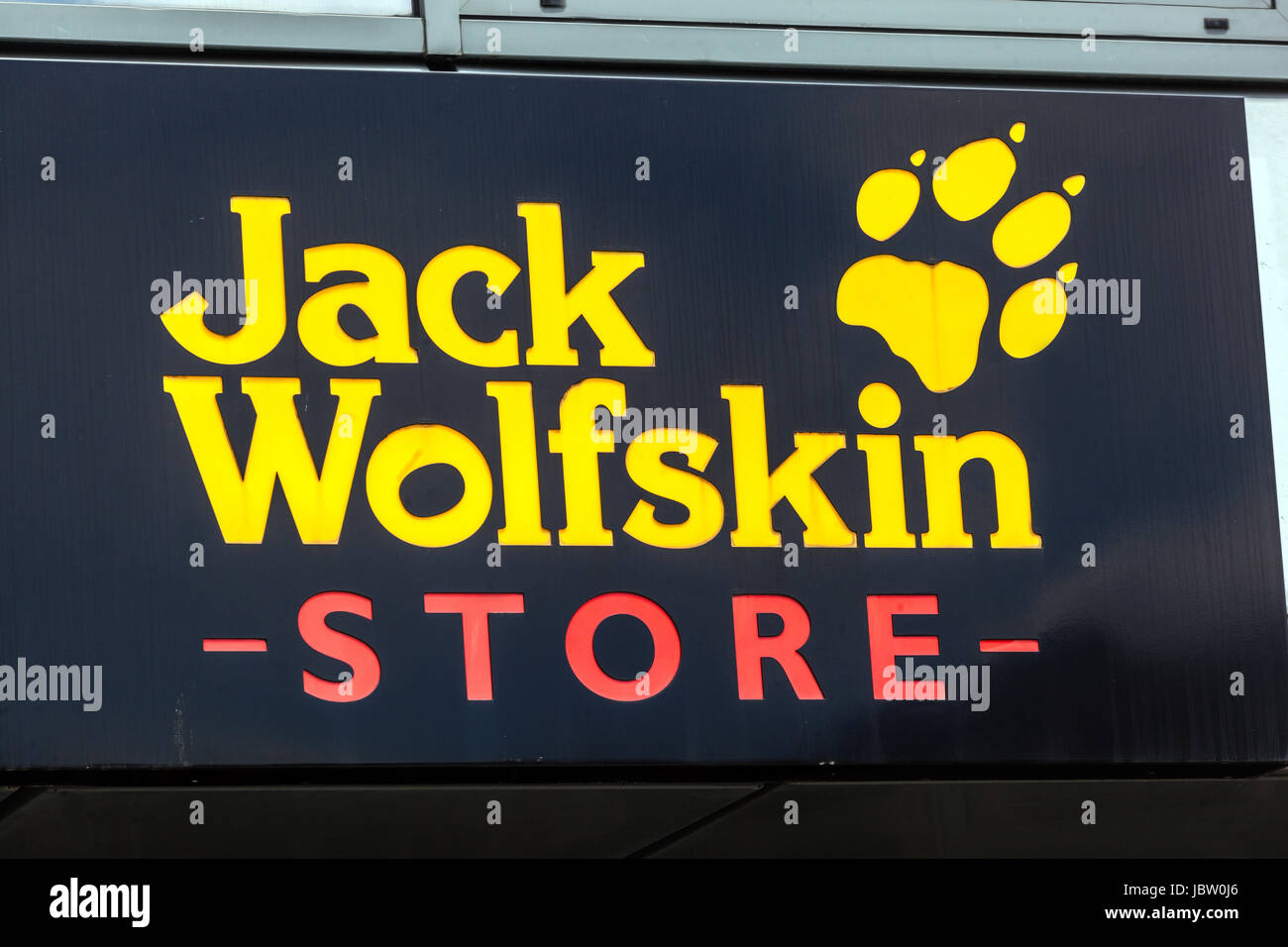 Jack Wolfskin, Logo, Schilder, Deutschland Stockfoto