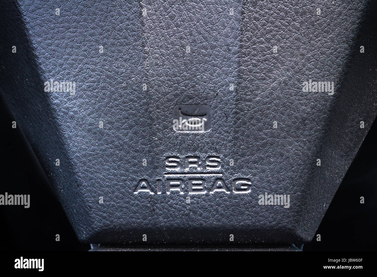 Airbag im Lenkrad, automotive Hintergrund. Sicherheitskonzept Stockfoto